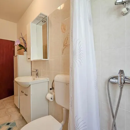 Pjerina Four Apartment