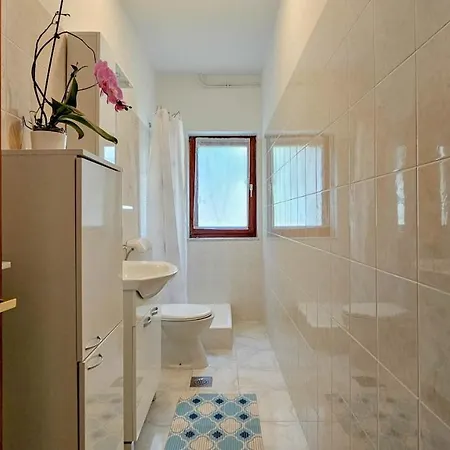 Pjerina Four Apartment *