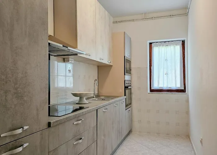 Pjerina Four Διαμέρισμα *